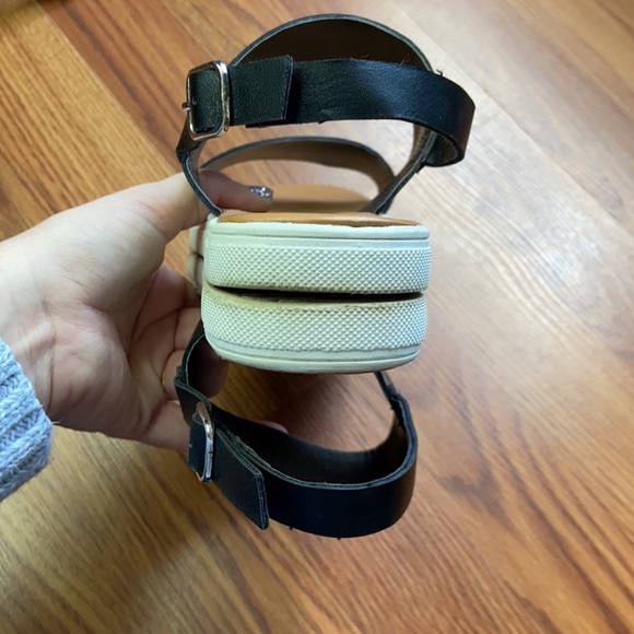 Forever21 Black Slingback Sandals - Picture 7 of 8